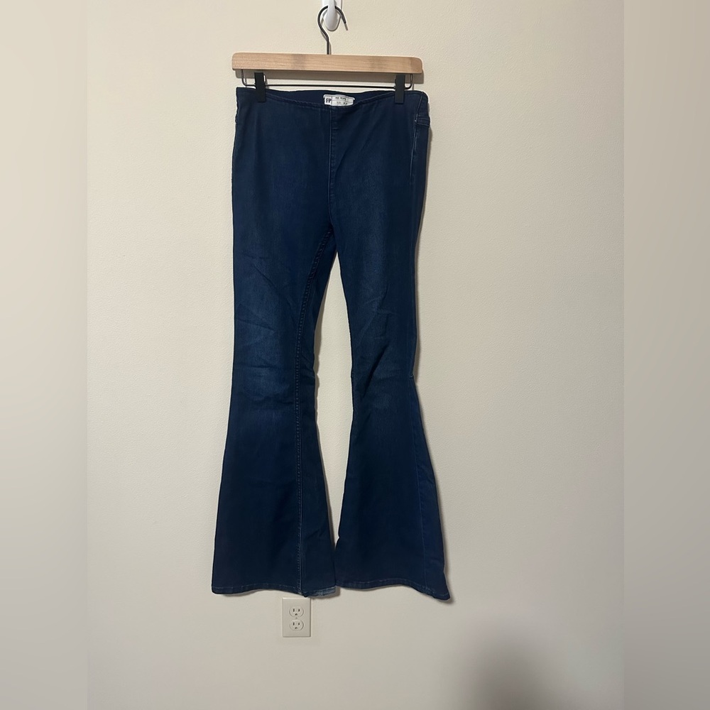 Free People Penny pull on flare leg jean 27 medium wash - Picture 8 of 11